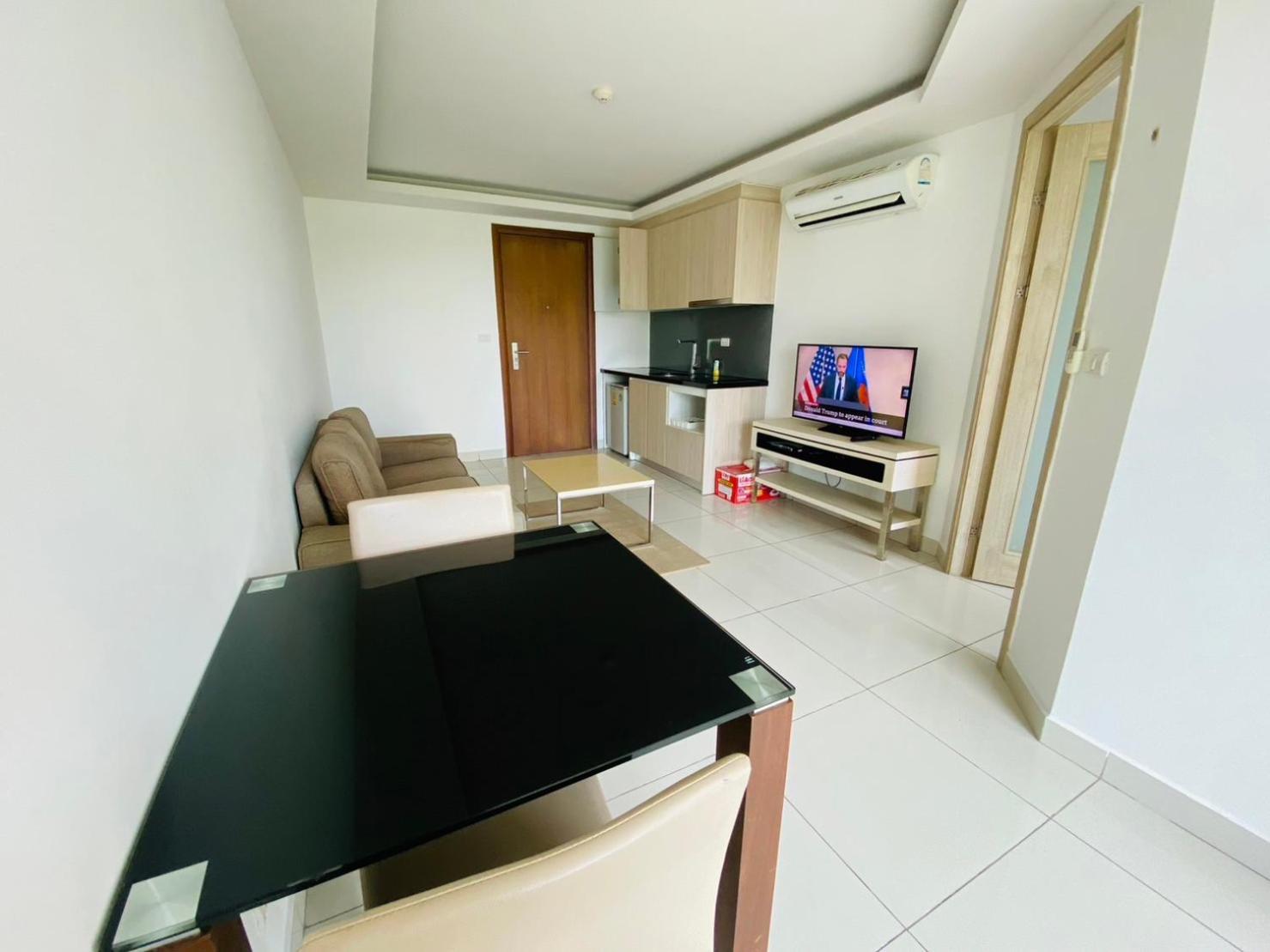 Laguna Bay 2 By Pattaya Sunny Rentals Room photo