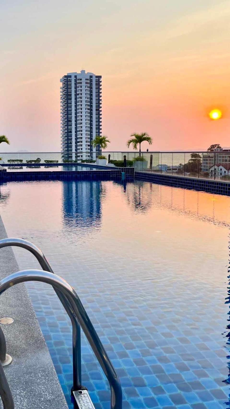 Laguna Bay 2 By Pattaya Sunny Rentals Exterior photo